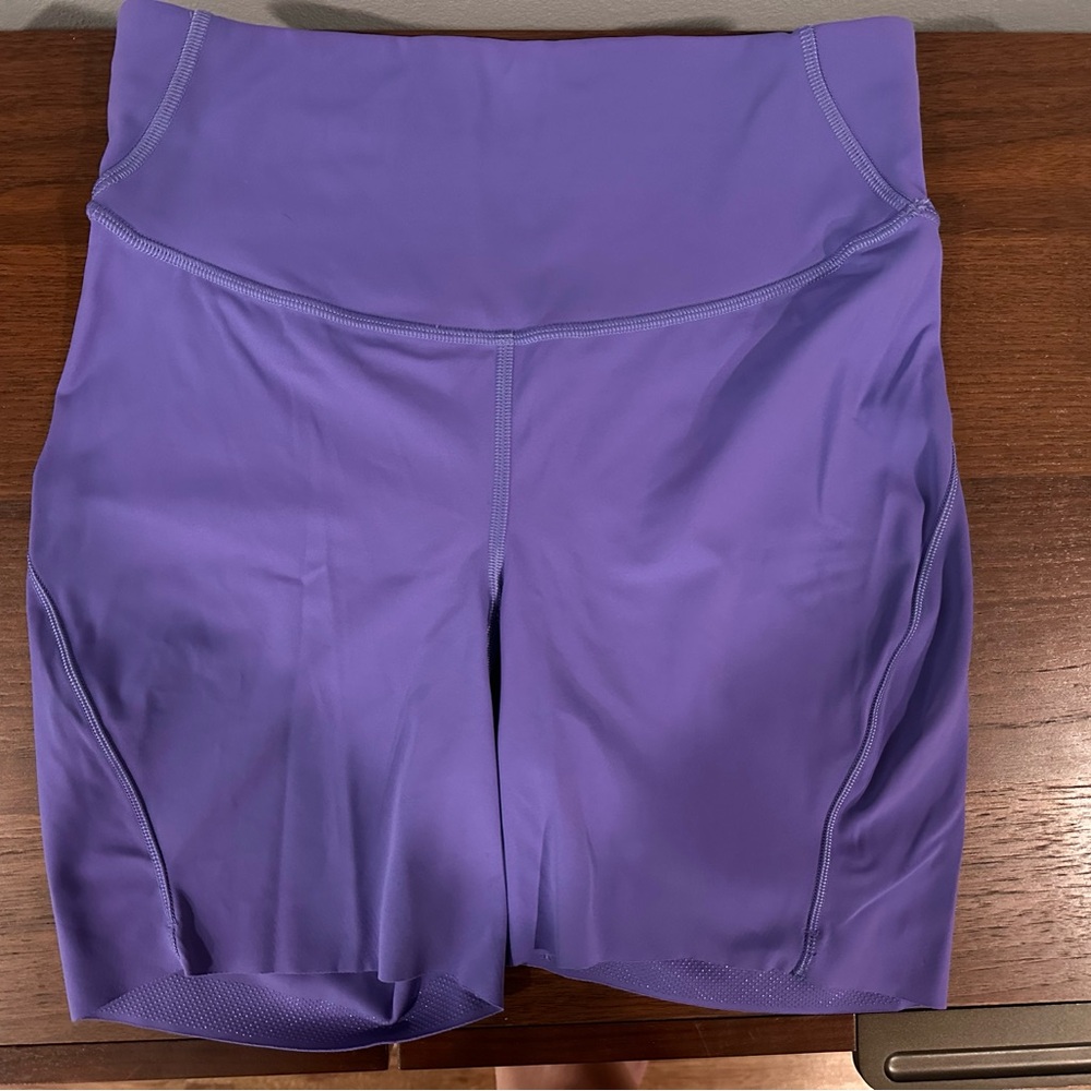 Lululemon Athletica Base Pace High Rise Shorts 6” Charged Indigo - Picture 2 of 5